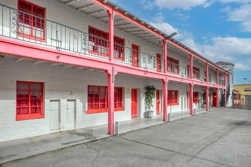 Sin City Hostel image 9